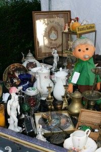 Sachspenden auf dem Antikmarkt