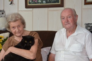 Jubelpaar sammelt für den Katzenschutz